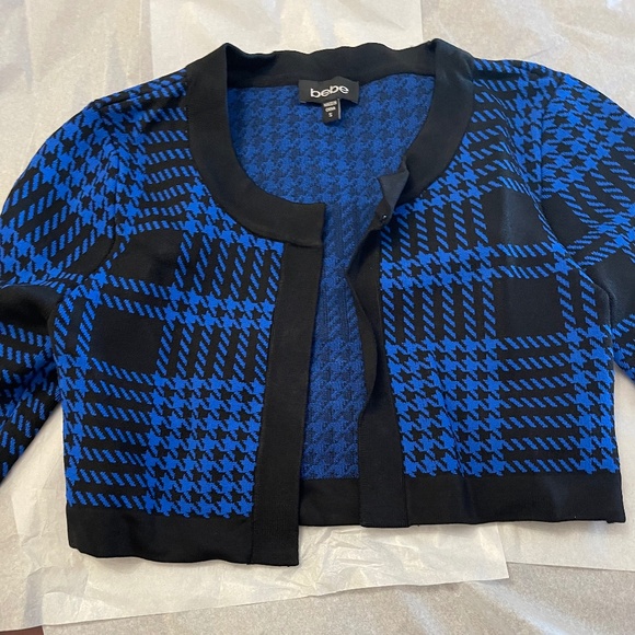 NWOT! Bebe Cobalt Blue & Black Houndstooth Cropped Cardigan SMALL Web Exclusive - Picture 4 of 16